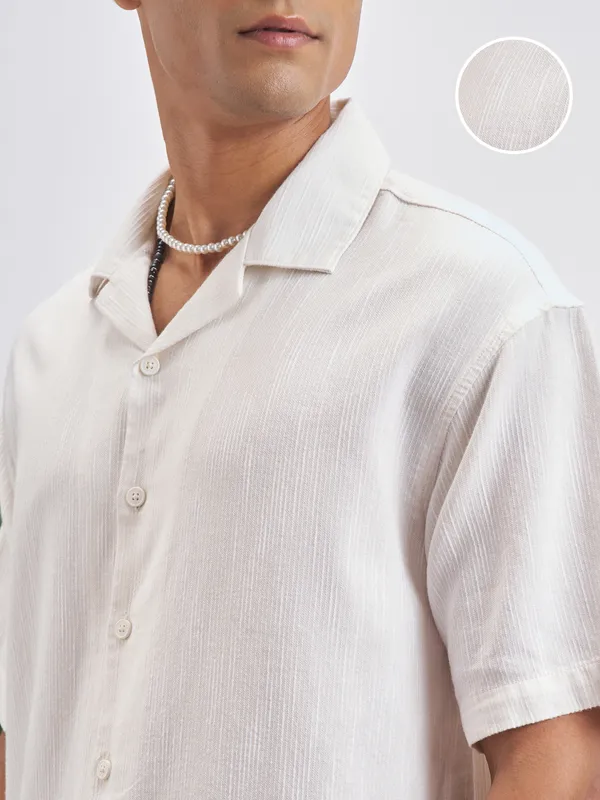 Highlander Men White Self Design Oversized Fit Casual Shirt