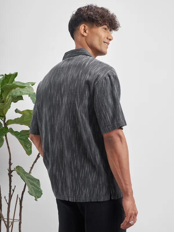 Highlander Men Black Self Design Oversized Fit Casual Shirt