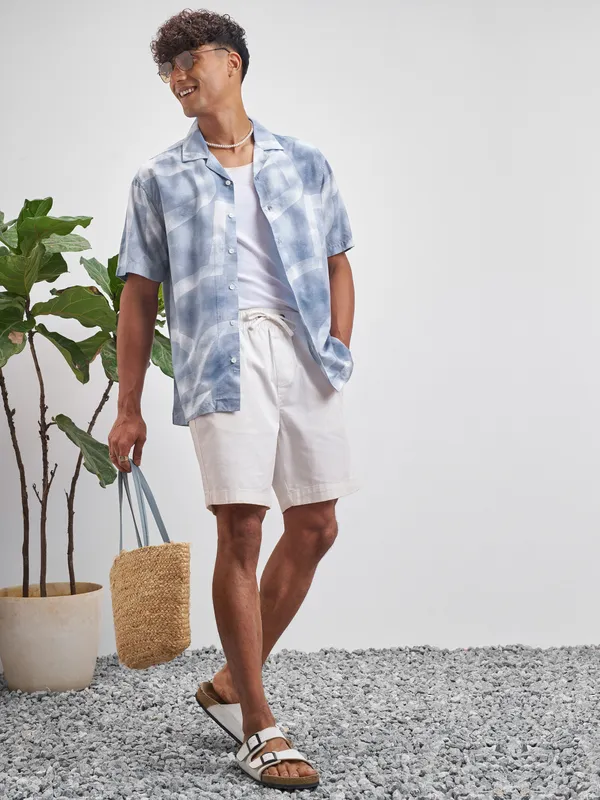 Highlander Men Blue Printed Relaxed Fit Casual Shirt