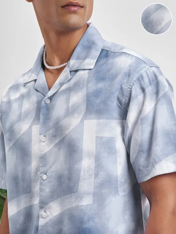 Highlander Men Blue Printed Relaxed Fit Casual Shirt