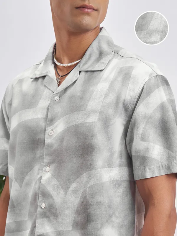 Highlander Men Grey Printed Relaxed Fit Casual Shirt