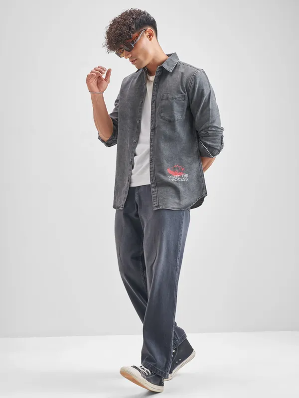 Highlander Men Grey Printed Regular Fit Casual Shirt