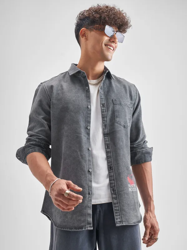 Highlander Men Grey Printed Regular Fit Casual Shirt