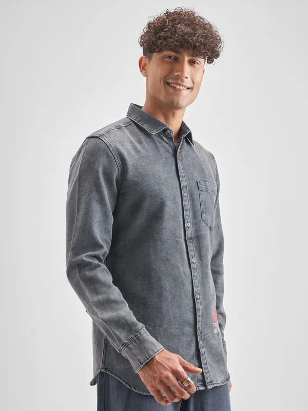 Highlander Men Grey Printed Regular Fit Casual Shirt