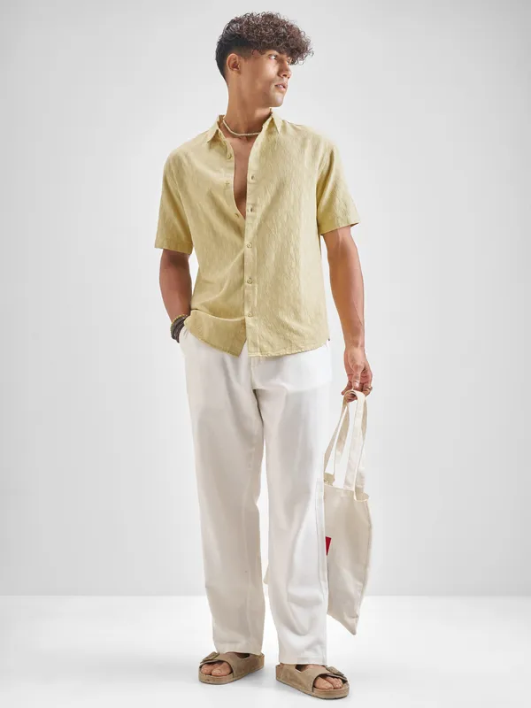 Highlander Men Yellow Self Desgin Relaxed Fit Casual Shirt