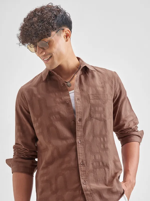 Highlander Men Brown Self Desgin Slim Fit Casual Shirt