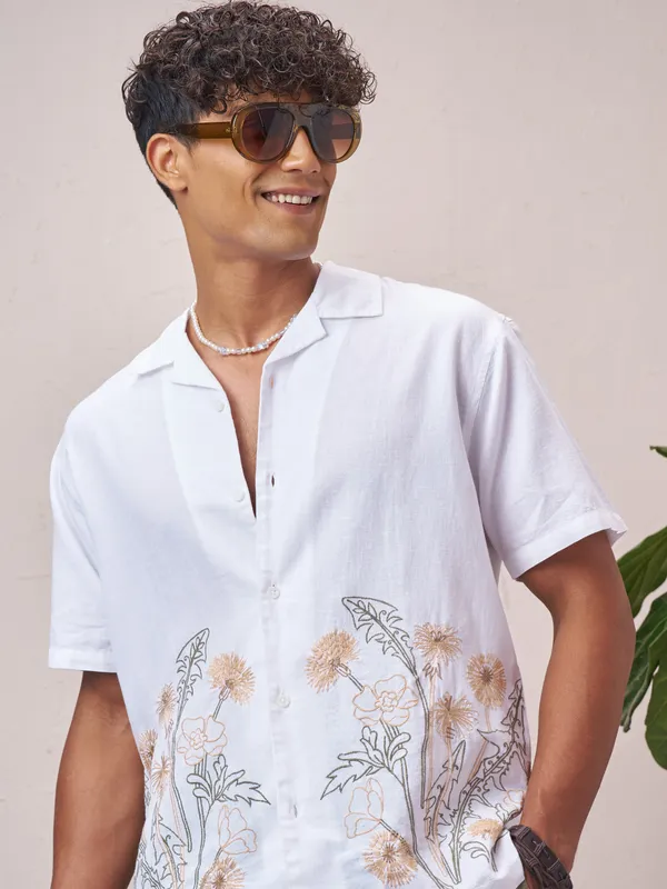 Men Relaxed Fit Casual Shirt