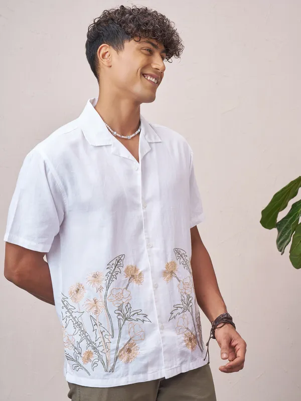 Men Relaxed Fit Casual Shirt