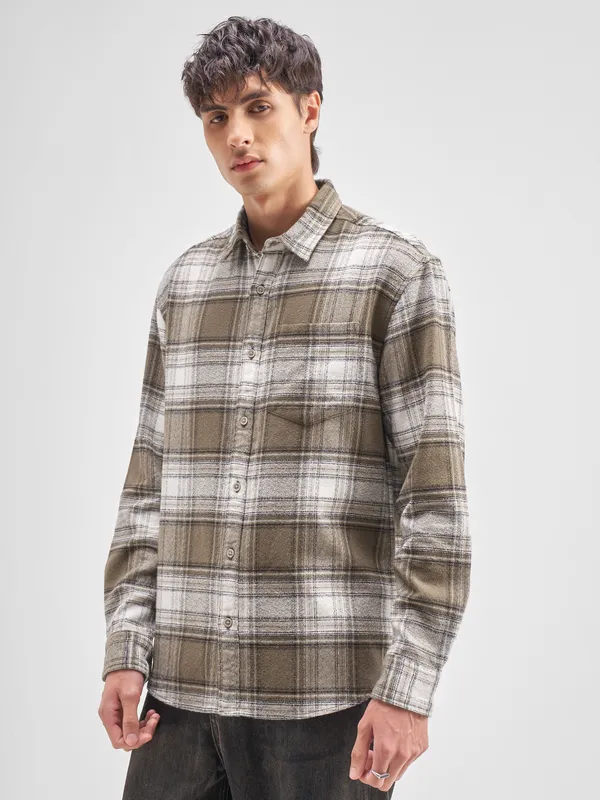 Highlander Men Beige Checked Relaxed Fit Casual Shirt