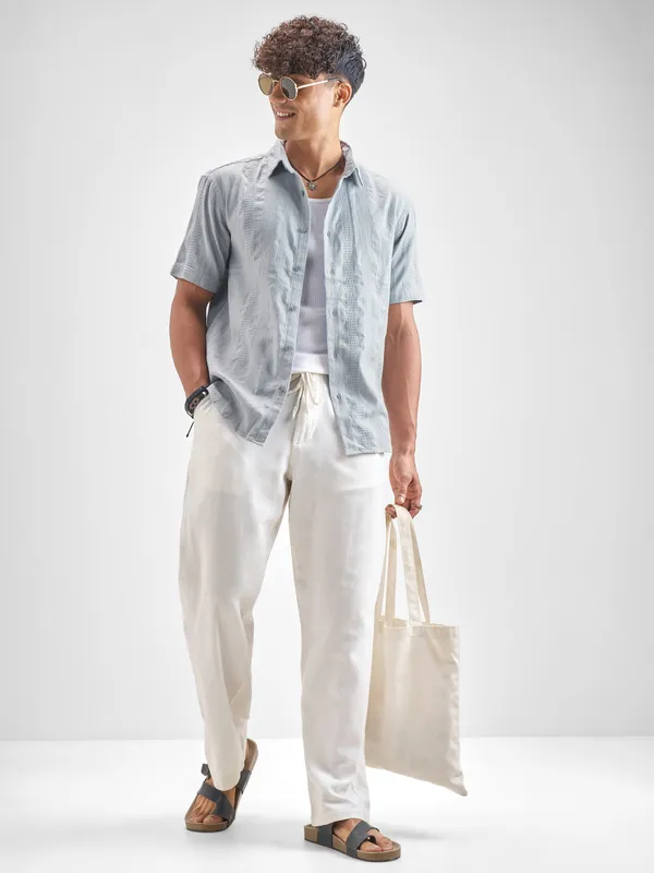 Highlander Men Grey Self Design Relaxed Fit Casual Shirt