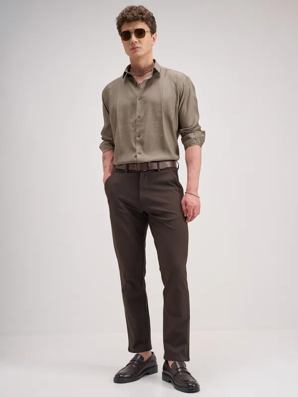 Highlander Men Khaki Solid Regular Fit Casual Shirt