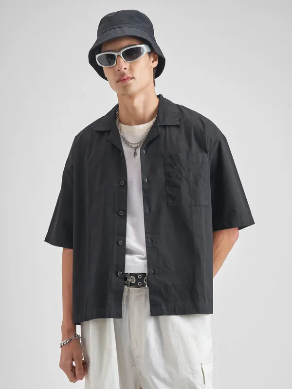 Highlander Men Black Printed Boxy Fit Casual shirt