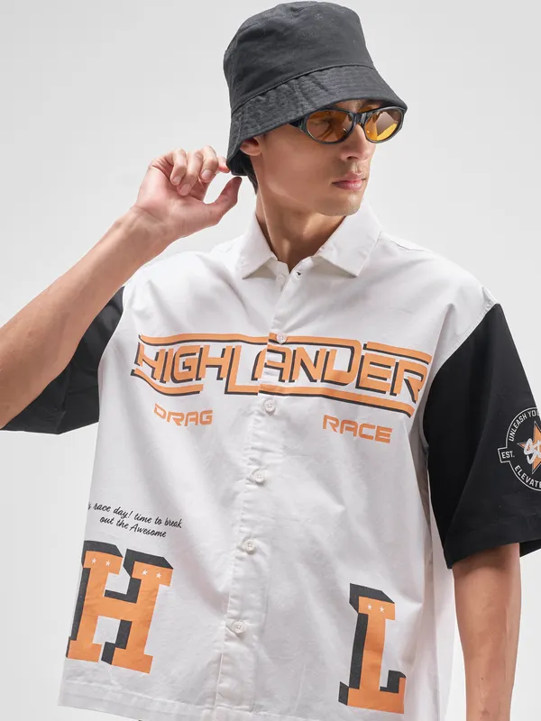Highlander Men White Printed Boxy Fit Casual Shirt