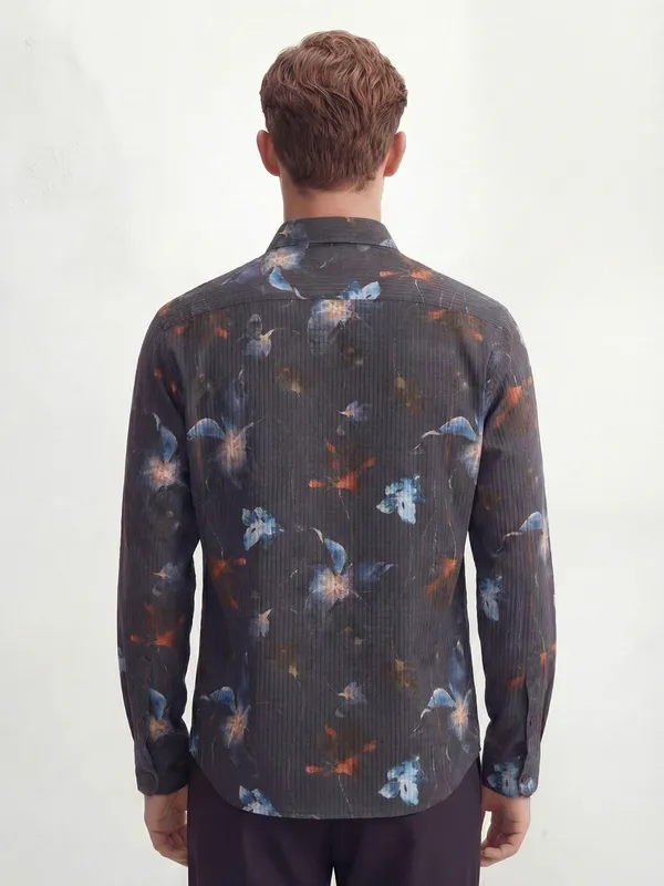 Highlander Men Black Printed Slim Fit Casual Shirt