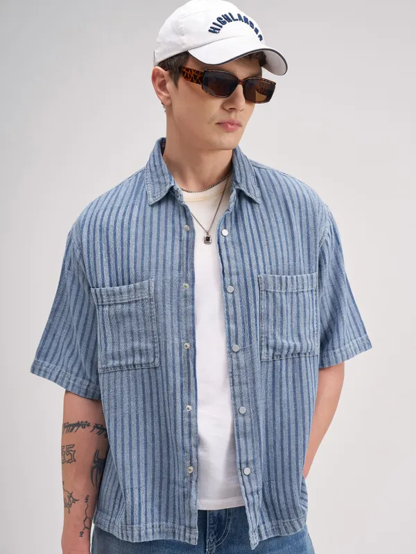 Highlander Men Blue Self Design Boxy Fit Casual Shirt