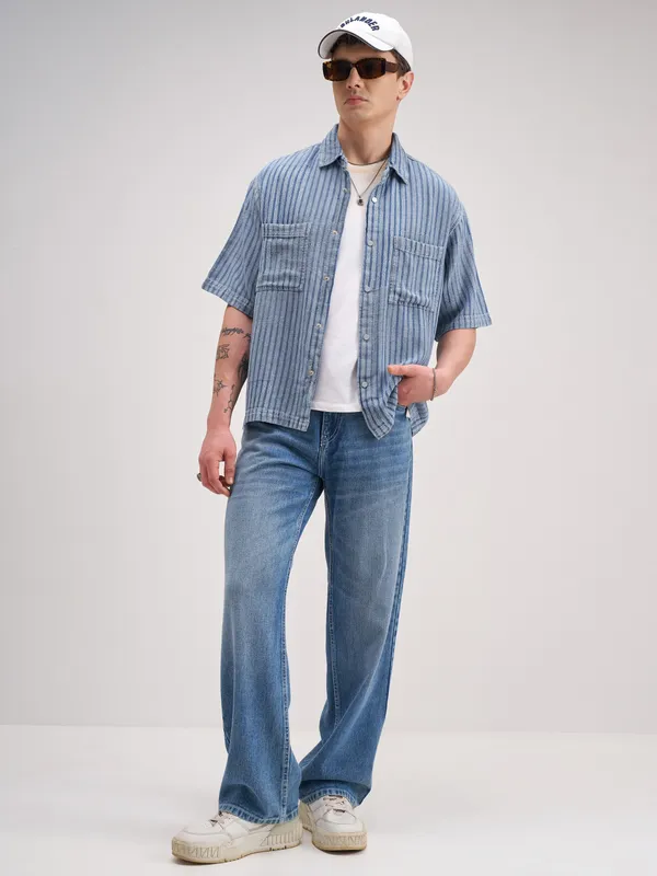 Highlander Men Blue Self Design Boxy Fit Casual Shirt