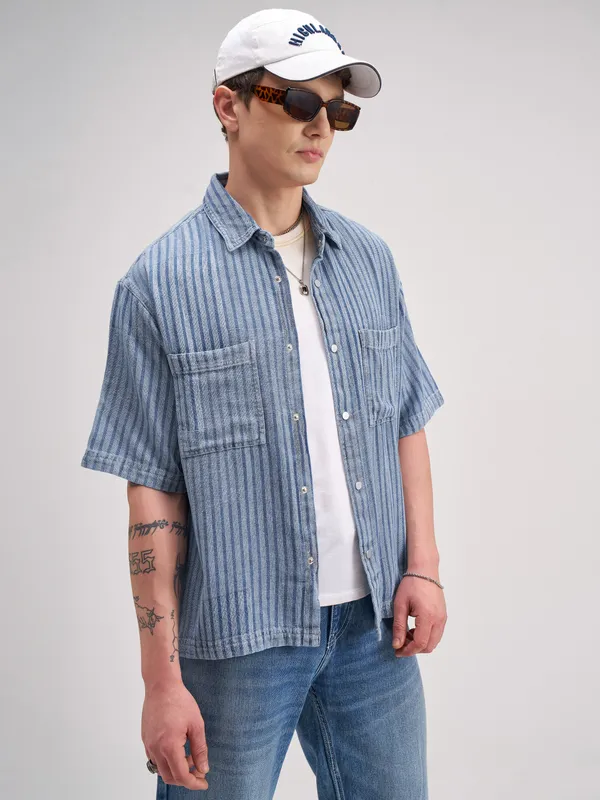 Highlander Men Blue Self Design Boxy Fit Casual Shirt