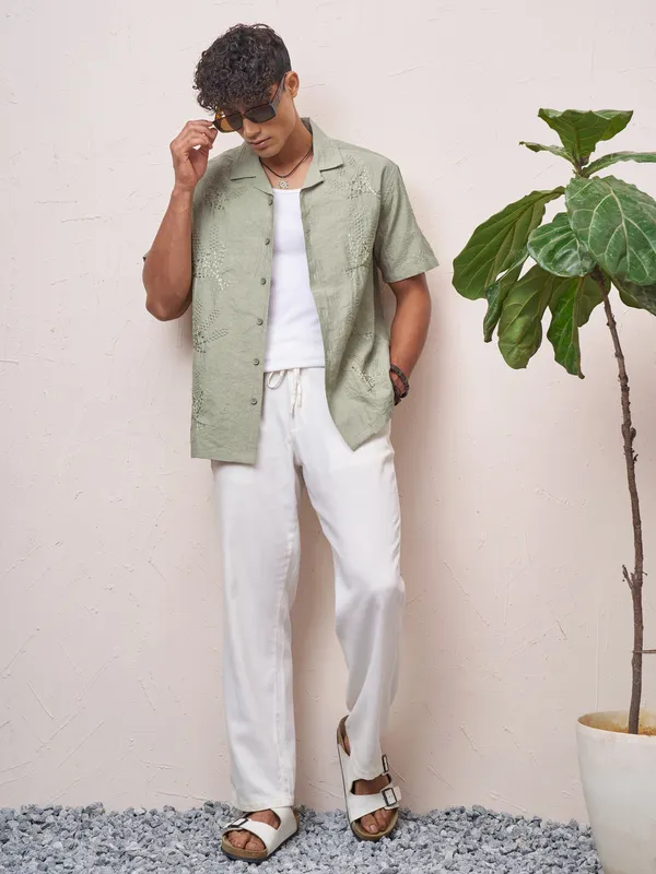 Highlander Men Green Self Design Relaxed Fit Casual Shirt