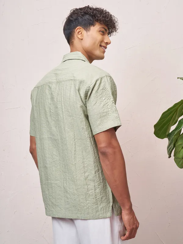 Highlander Men Green Self Design Relaxed Fit Casual Shirt