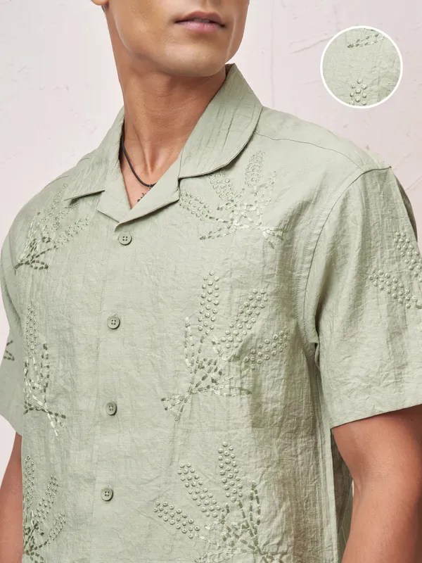 Highlander Men Green Self Design Relaxed Fit Casual Shirt