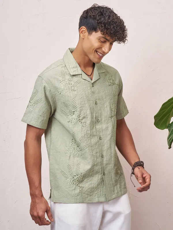Highlander Men Green Self Design Relaxed Fit Casual Shirt