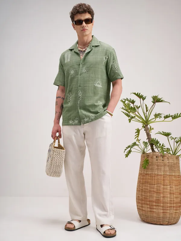 Highlander Men Green Self Design Relaxed Fit Casual Shirt