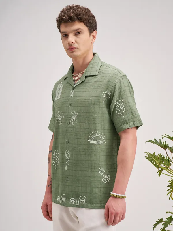 Highlander Men Green Self Design Relaxed Fit Casual Shirt