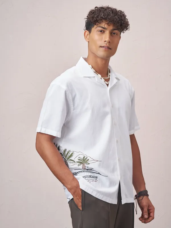 Highlander Men White Embroidered Relaxed Fit Casual Shirt