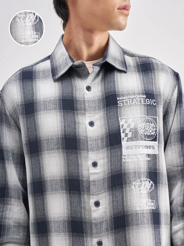 Men Relaxed Fit Casual Shirt