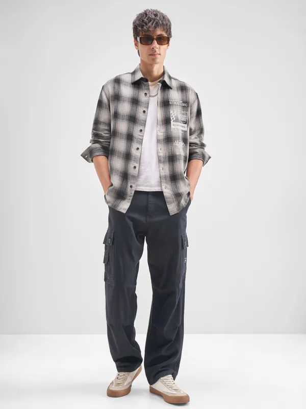 Highlander Men Black Checked Relaxed Fit Casual Shirt