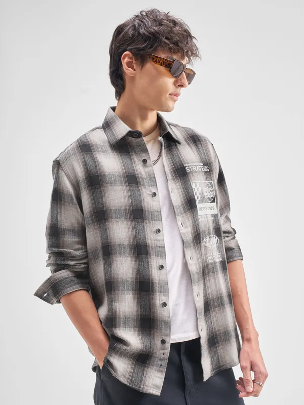 Highlander Men Black Checked Relaxed Fit Casual Shirt