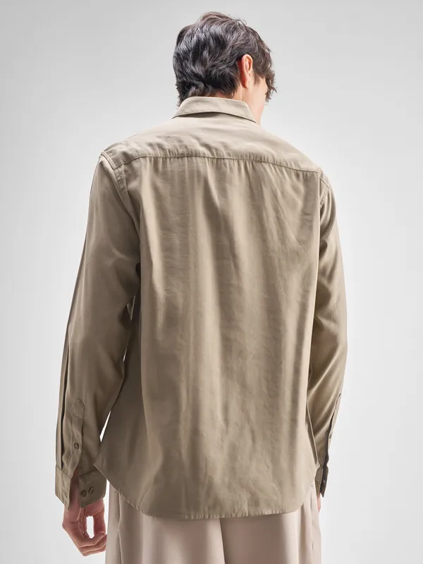 Highlander Men Tan Solid Slim Fit Casual Shirt