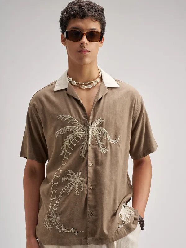 Men Relaxed Fit Casual Shirt