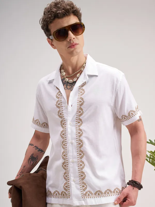 Men Regular Fit Casual Shirt