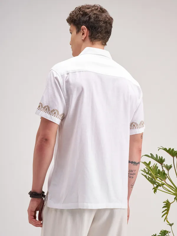 Men Regular Fit Casual Shirt