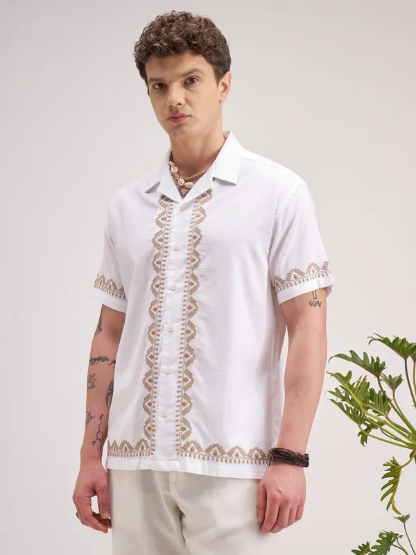 Men Regular Fit Casual Shirt