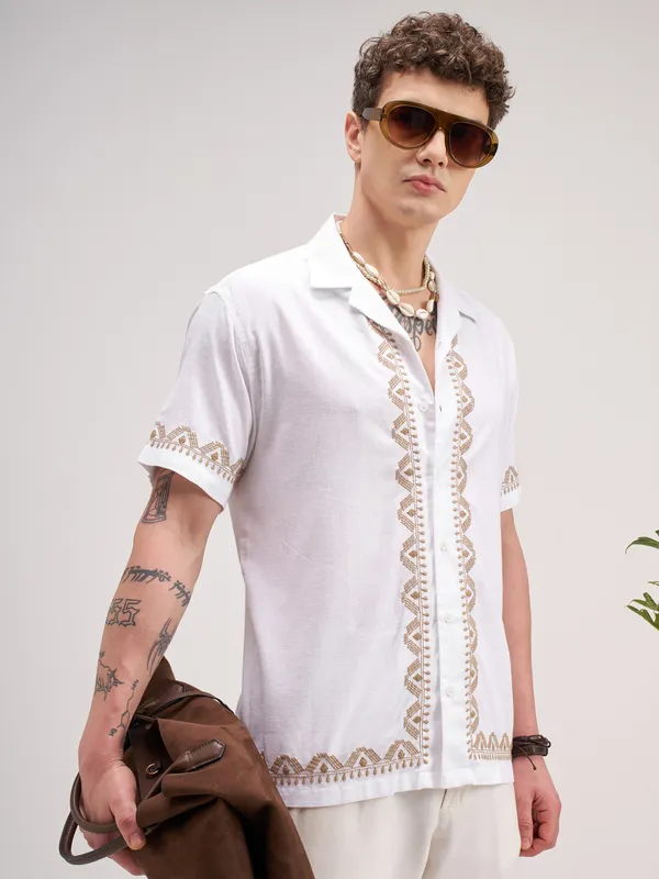 Men Regular Fit Casual Shirt