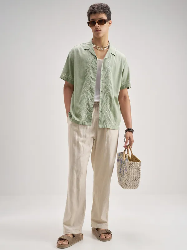 Highlander Men Green Embroidered Relaxed Fit Casual Shirt