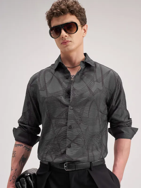 Highlander Men Grey Self Design Slim Fit Casual Shirt