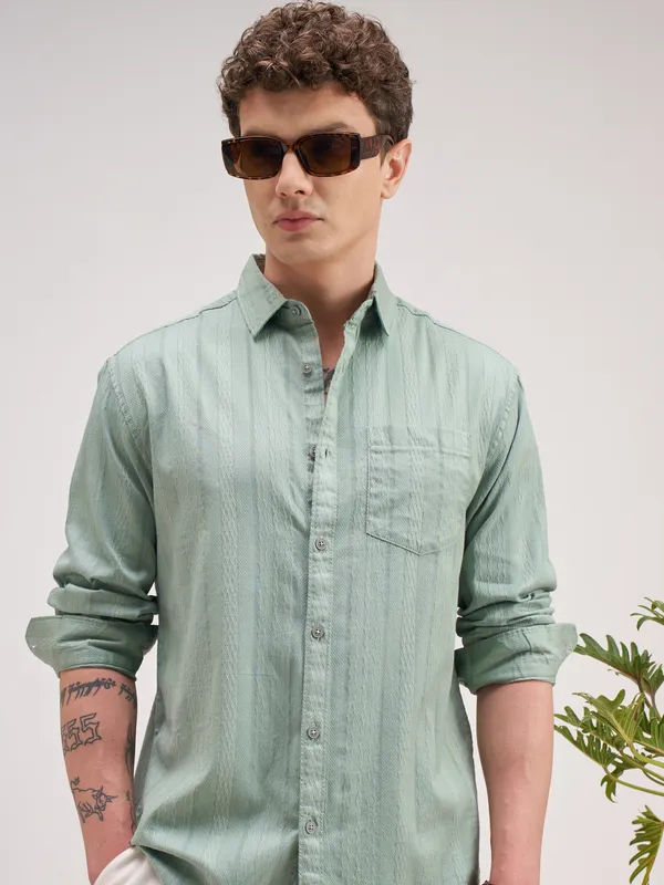Highlander Men Green Striped Regular Fit Casual Shirt
