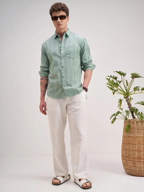 Highlander Men Green Striped Regular Fit Casual Shirt