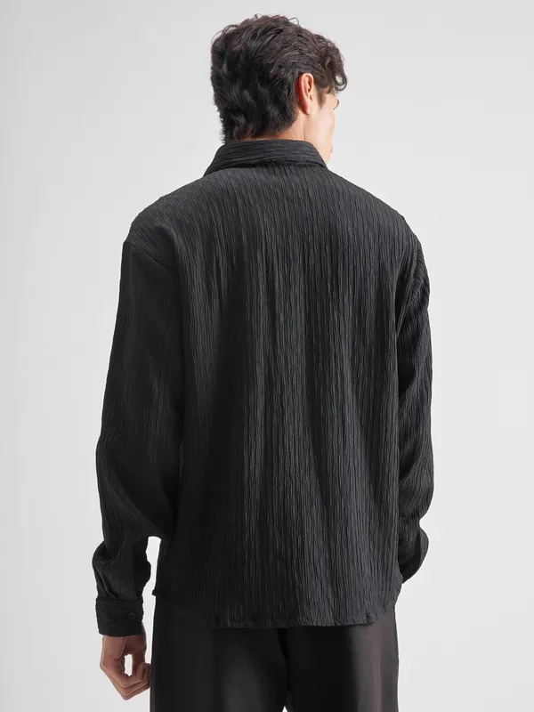 Highlander Men Black Self Design Regular Fit Casual Shirt