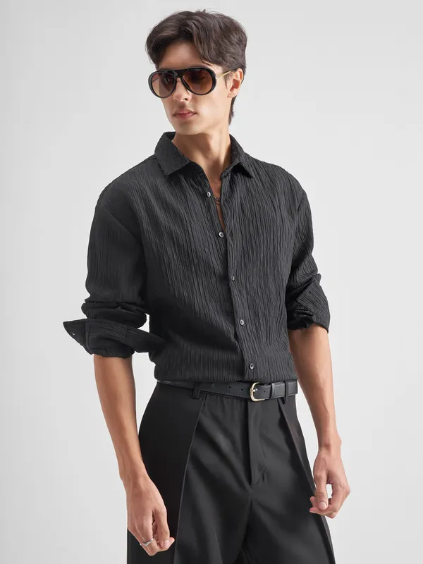 Highlander Men Black Self Design Regular Fit Casual Shirt