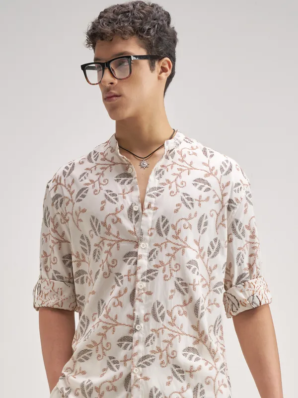 Highlander Men Cream Embroidered Relaxed Fit Casual Shirt