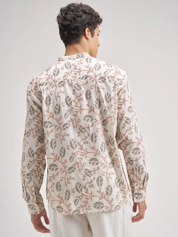 Highlander Men Cream Embroidered Relaxed Fit Casual Shirt