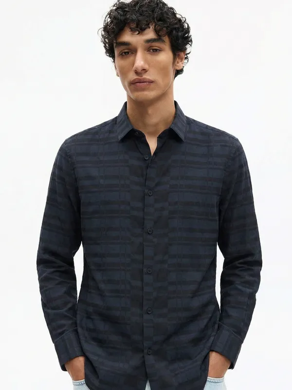 Highlander Men Black Self Design Slim Fit Casual Shirt