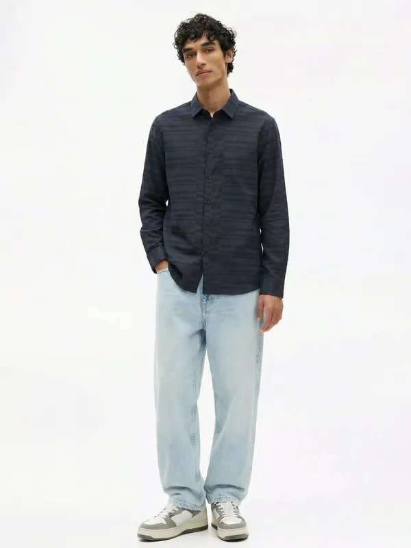 Highlander Men Black Self Design Slim Fit Casual Shirt