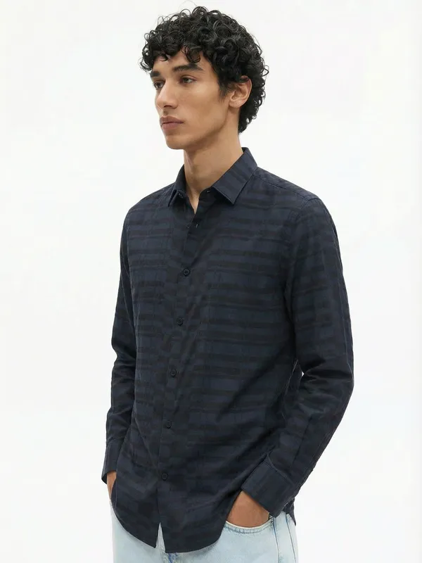 Highlander Men Black Self Design Slim Fit Casual Shirt