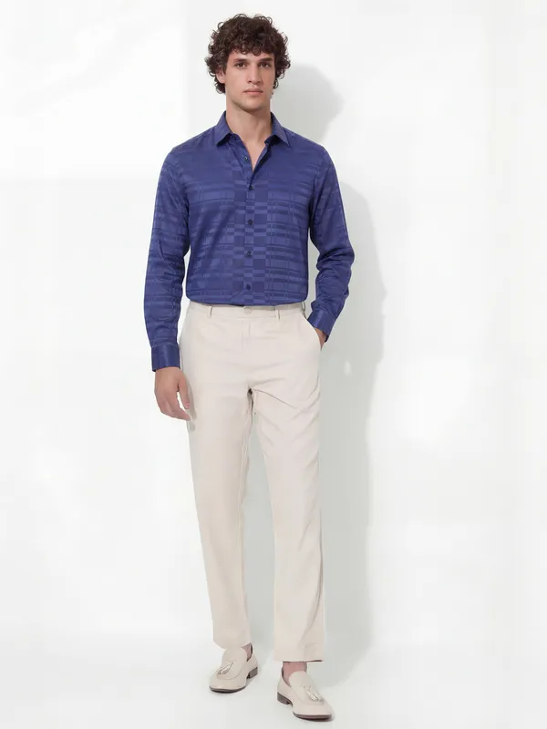 Highlander Men Navy Blue Self Design Slim Fit Casual Shirt