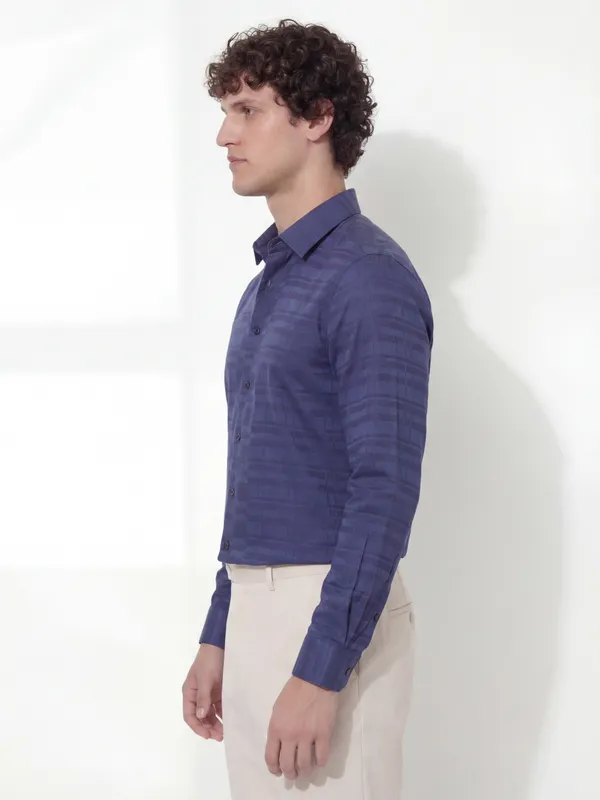 Highlander Men Navy Blue Self Design Slim Fit Casual Shirt